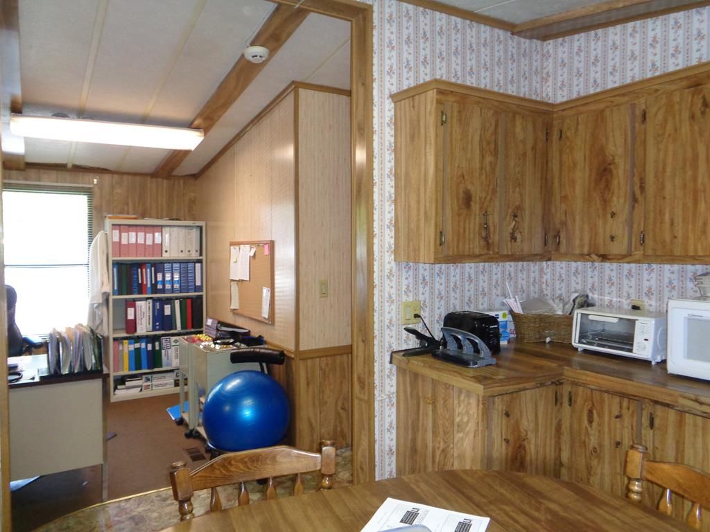 157 Willis Ave, Crab Orchard, WV 25827